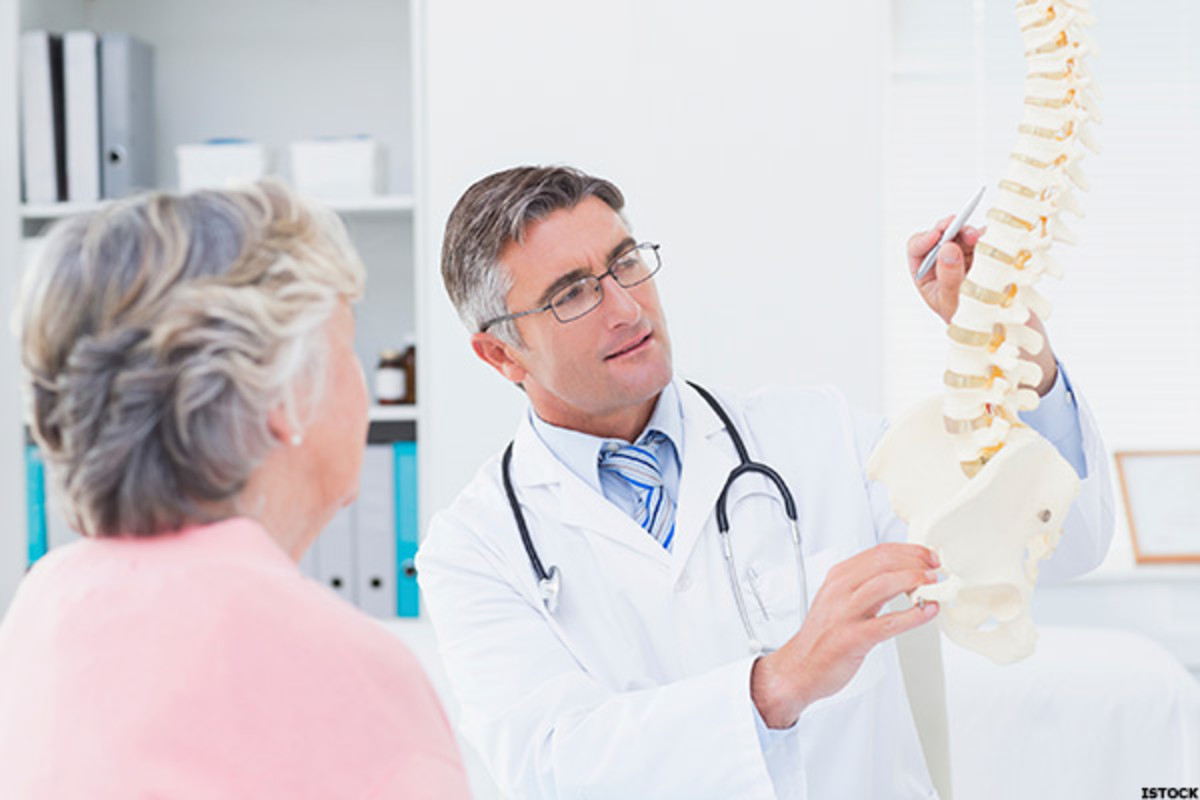 chiropractic doctor